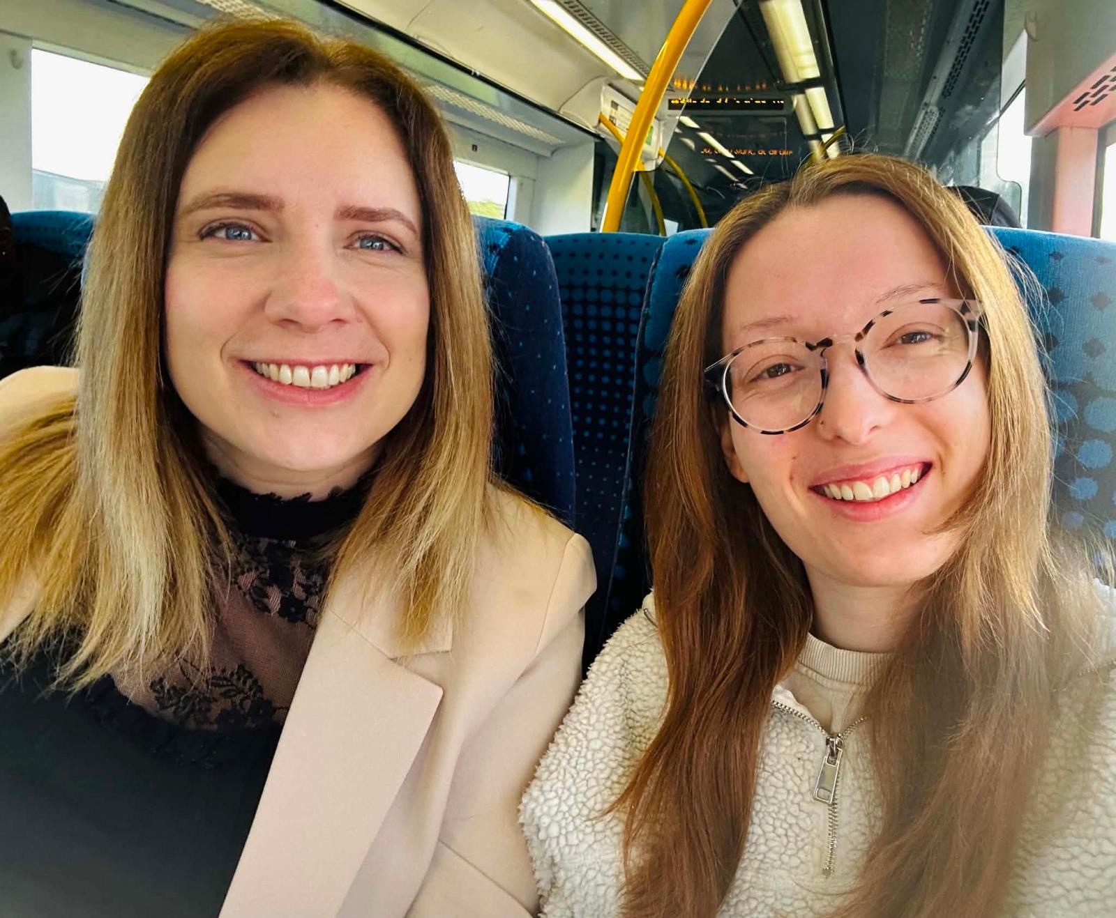 Sarah martindale, hull fsotering, train, beth